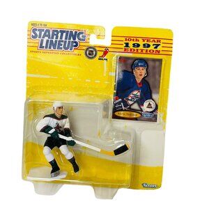 Starting Lineup 1997 Keith Tkachuk 10th Year Edition NHLPA Figure & Card